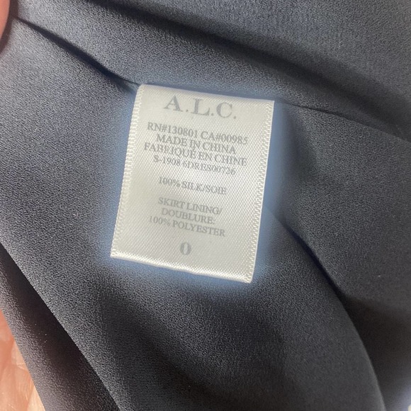 A.L.C. Printed Bailey V-Neck Dress 0 - Picture 6 of 8